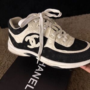 CHANEL Black and White Interlocking CC Logo Sneaker